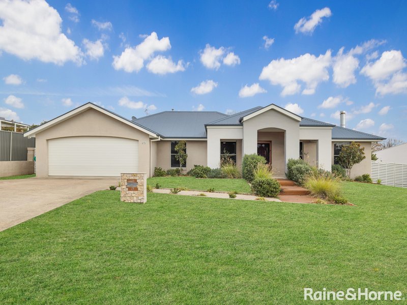 29 Cheviot Drive, Kelso NSW 2795