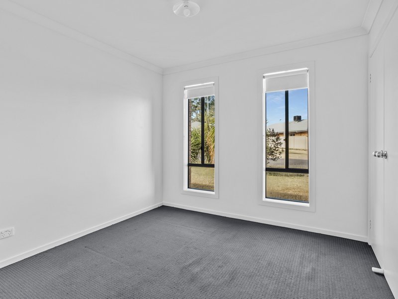 Photo - 29 Chisnall Street, Corowa NSW 2646 - Image 11