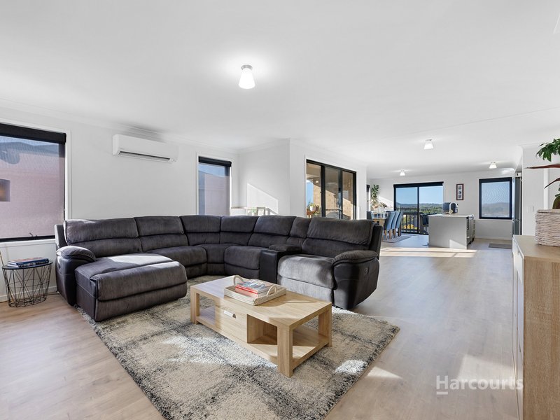 Photo - 29 Churchill Avenue, Upper Burnie TAS 7320 - Image 3