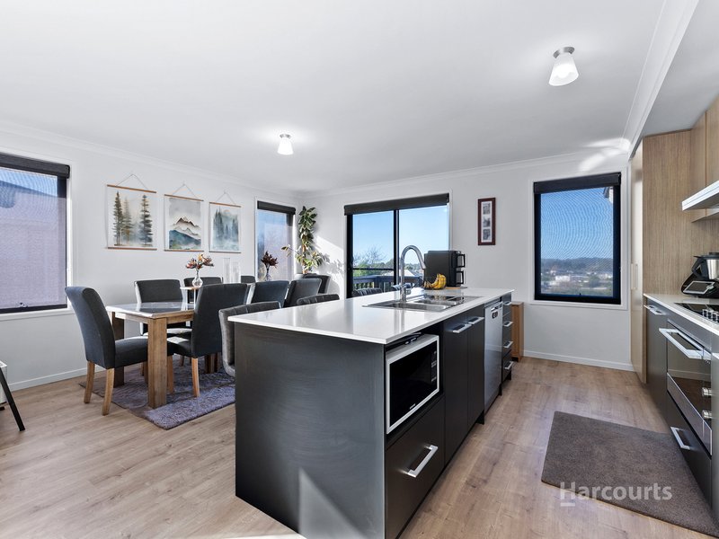 Photo - 29 Churchill Avenue, Upper Burnie TAS 7320 - Image 10