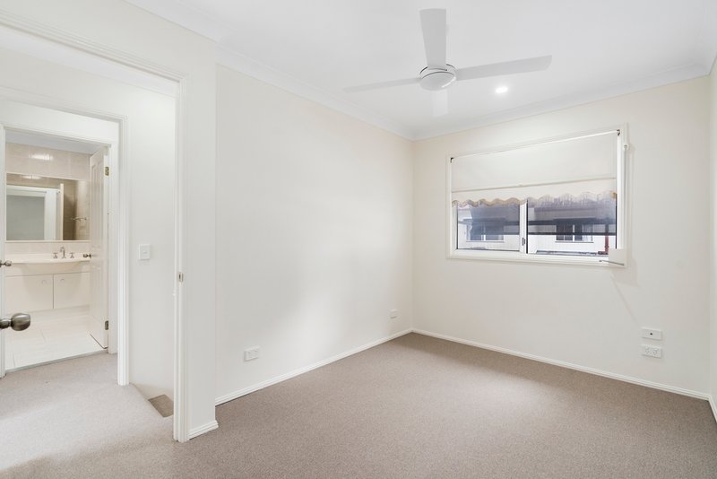 Photo - 2/9 Churchill Street, Coolangatta QLD 4225 - Image 8