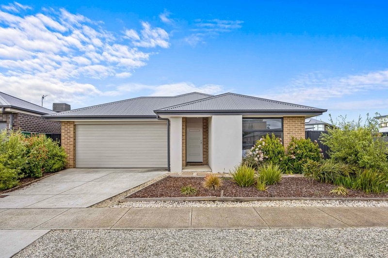 29 Cinnamon Drive, Lake Gardens VIC 3355