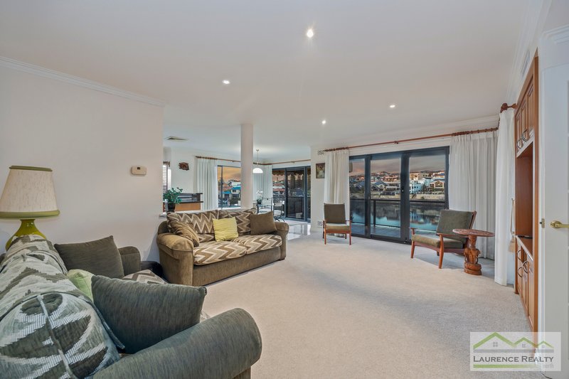 Photo - 29 Clarecastle Retreat, Mindarie WA 6030 - Image 10