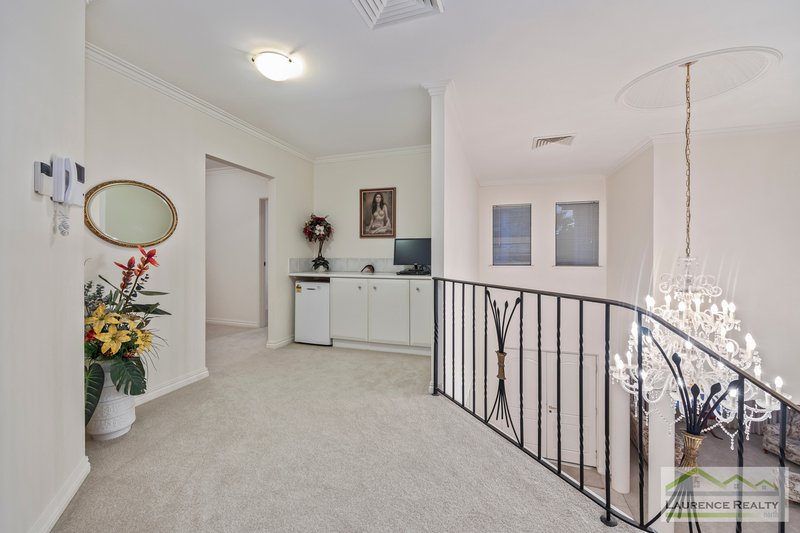 Photo - 29 Clarecastle Retreat, Mindarie WA 6030 - Image 18