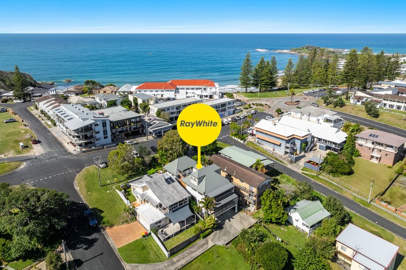 2/9 Clarence Street, Yamba NSW 2464