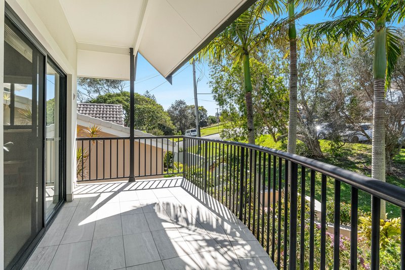 Photo - 2/9 Clarence Street, Yamba NSW 2464 - Image 9