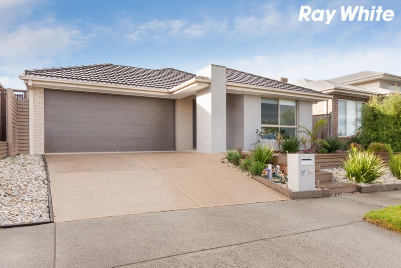 Photo - 29 Clarendon Street, Pakenham VIC 3810 - Image 2