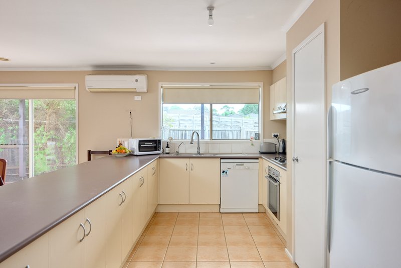 Photo - 29 Clifton Park Dve , Carrum Downs VIC 3201 - Image 8