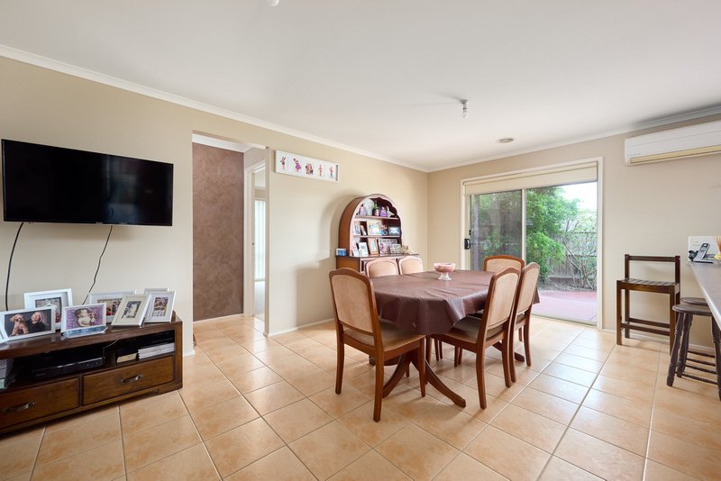 Photo - 29 Clifton Park Dve , Carrum Downs VIC 3201 - Image 9