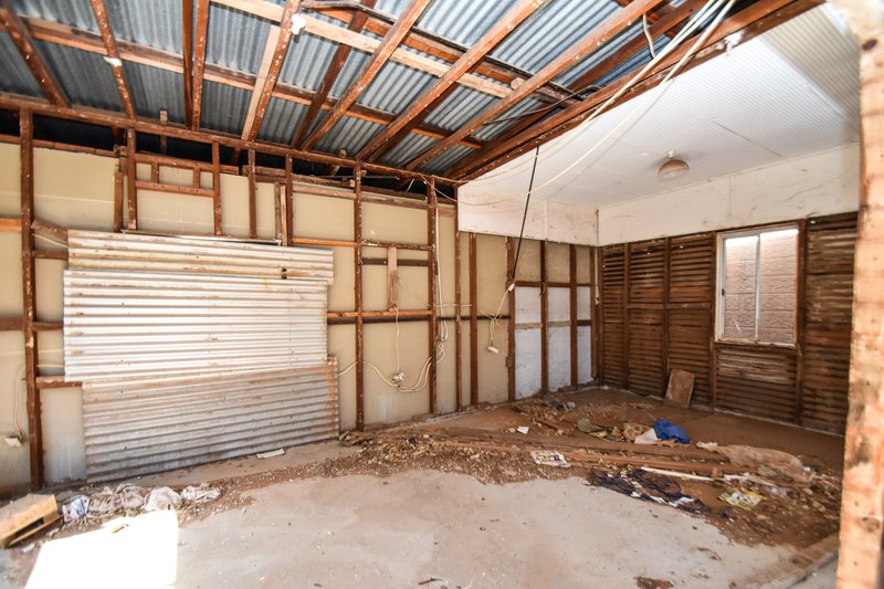 Photo - 29 Cobalt Street, Broken Hill NSW 2880 - Image 4