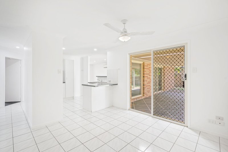 Photo - 29 Cook Street, Forest Lake QLD 4078 - Image 5