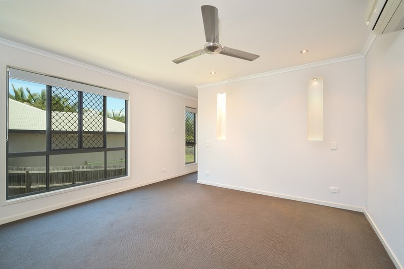 Photo - 29 Coolibah Street, Kin Kora QLD 4680 - Image 10