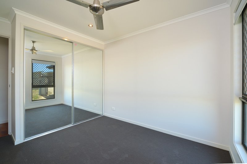 Photo - 29 Coolibah Street, Kin Kora QLD 4680 - Image 15