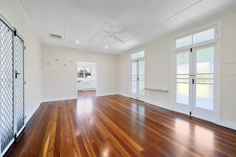 Photo - 29 Coomber Street, Svensson Heights QLD 4670 - Image 13