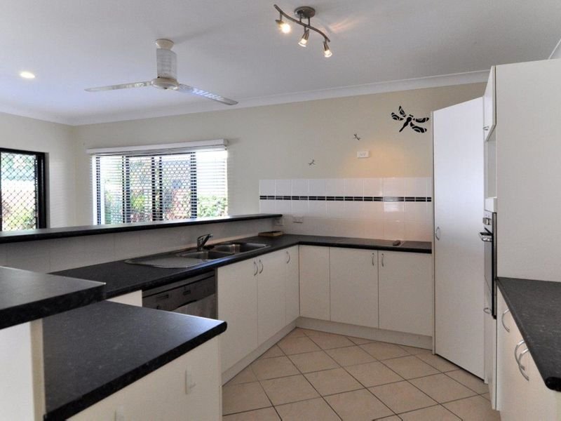 Photo - 29 Cooya Street, Kewarra Beach QLD 4879 - Image 9