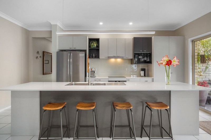 Photo - 29 Cotterill Avenue, Bongaree QLD 4507 - Image 2