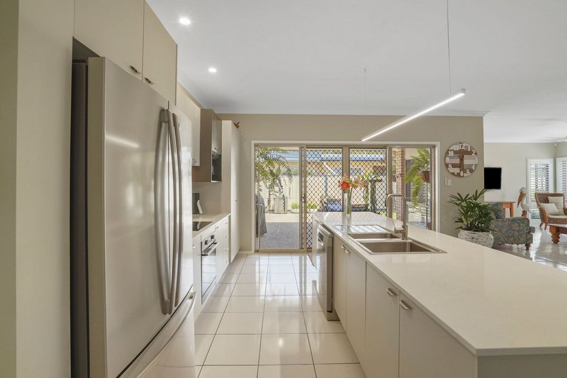 Photo - 29 Cotterill Avenue, Bongaree QLD 4507 - Image 4