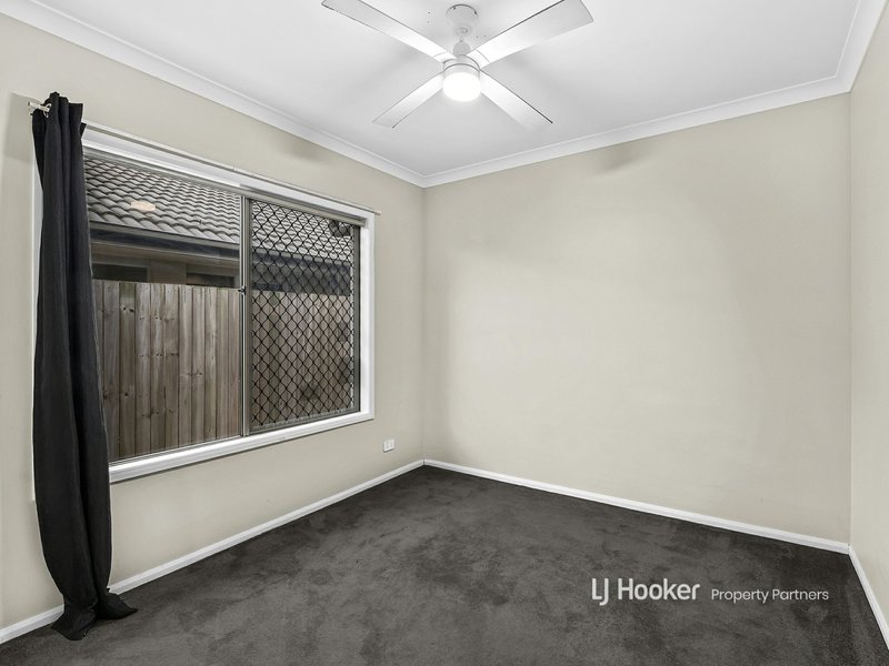 Photo - 29 Cowrie Crescent, Burpengary East QLD 4505 - Image 12