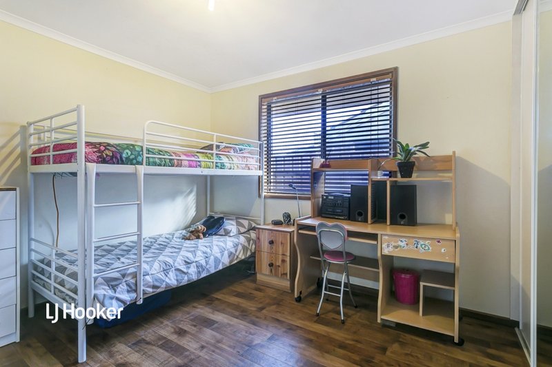 Photo - 29 Cowrie Drive, Seaford Rise SA 5169 - Image 10