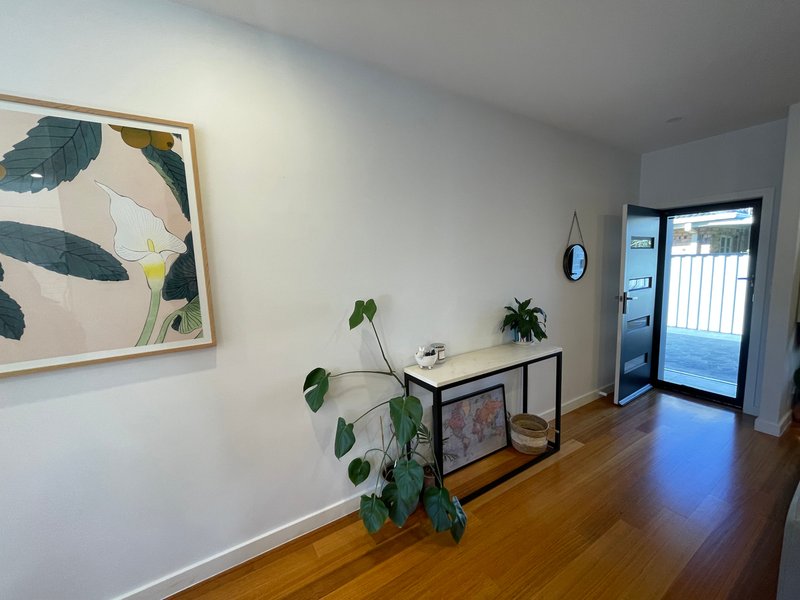 Photo - 2/9 Cresser Street, Altona North VIC 3025 - Image 3