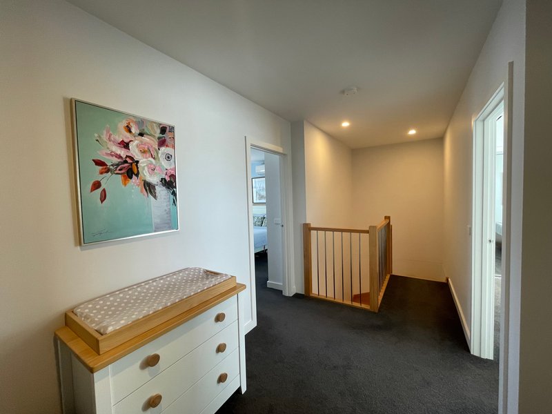 Photo - 2/9 Cresser Street, Altona North VIC 3025 - Image 9