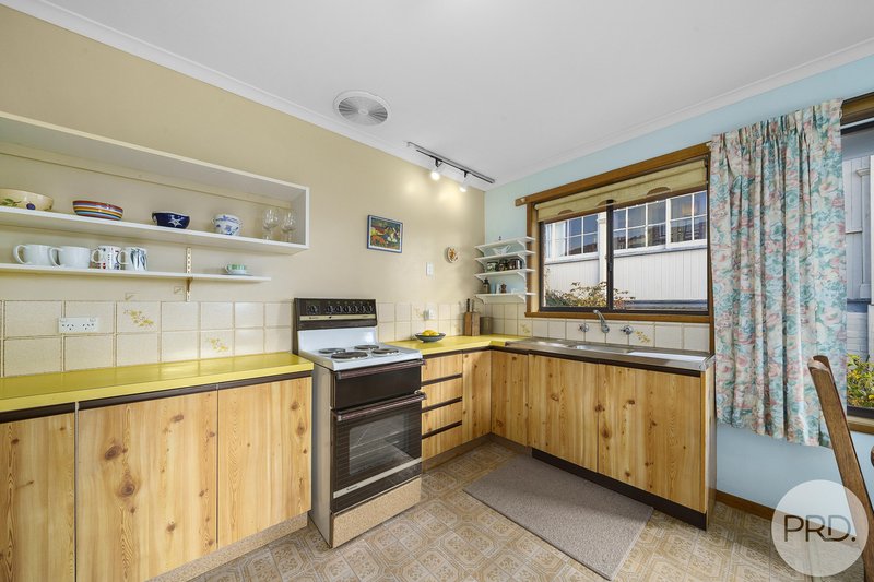 Photo - 2/9 Cressy Street, New Town TAS 7008 - Image 13