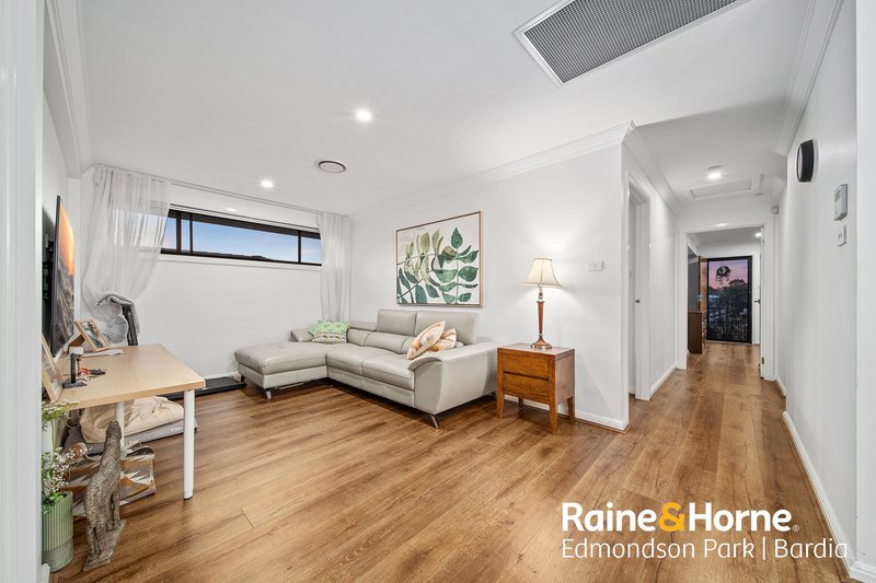 Photo - 29 Crowley Boulevard, Claymore NSW 2559 - Image 9