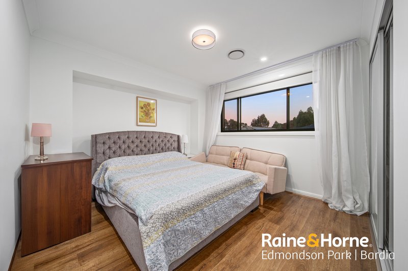Photo - 29 Crowley Boulevard, Claymore NSW 2559 - Image 12