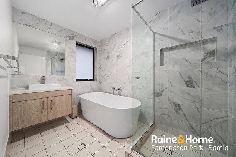 Photo - 29 Crowley Boulevard, Claymore NSW 2559 - Image 13