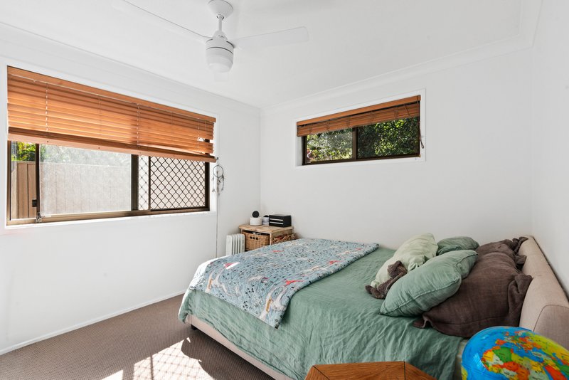 Photo - 29 Currant Street, Elanora QLD 4221 - Image 10