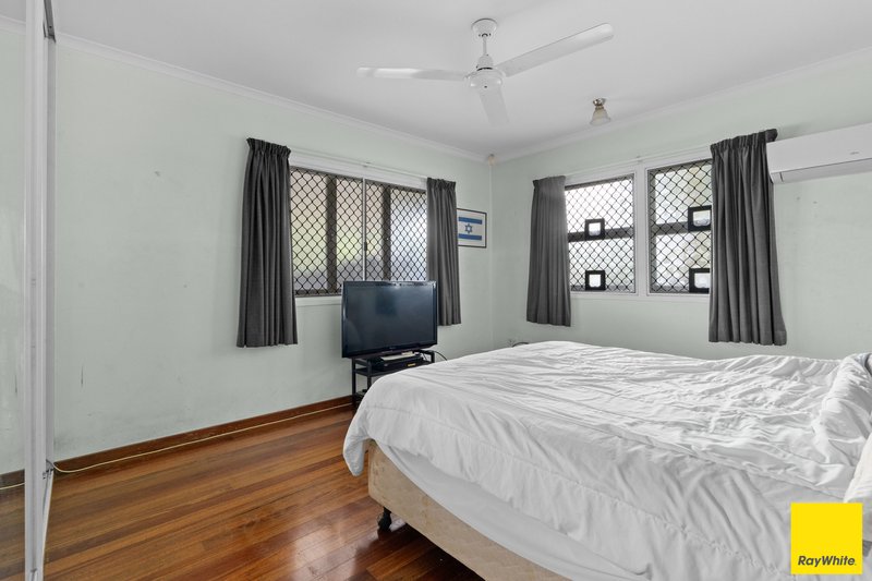 Photo - 29 Curtin Street, Westcourt QLD 4870 - Image 6