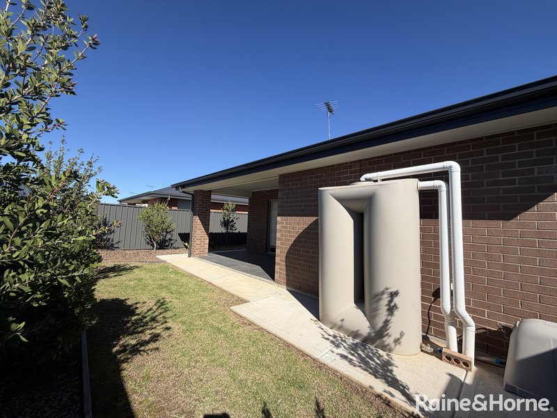 Photo - 29 Cyclops Street, Munno Para SA 5115 - Image 11