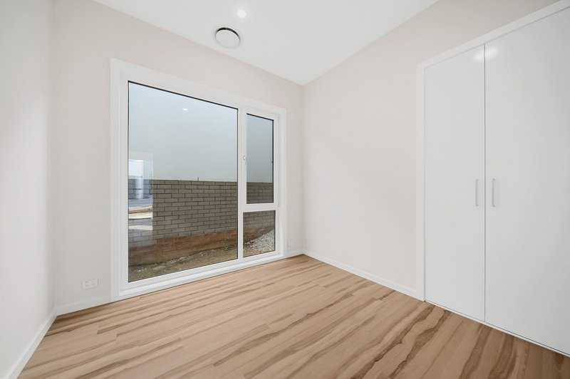 Photo - 29 Cygnet Crescent, Red Hill ACT 2603 - Image 10
