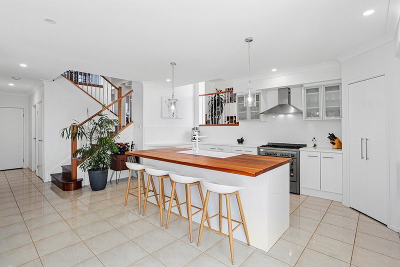 Photo - 29 Dampier Crescent, Shell Cove NSW 2529 - Image 5