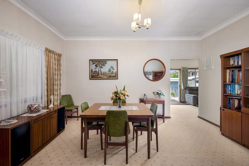 Photo - 29 Daphne Ave , Bankstown NSW 2200 - Image 4