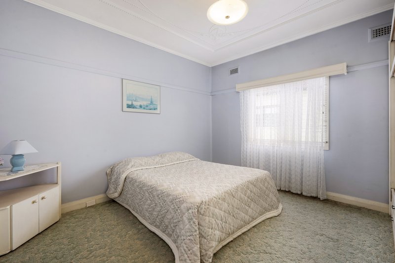 Photo - 29 Daphne Avenue, Bankstown NSW 2200 - Image 7