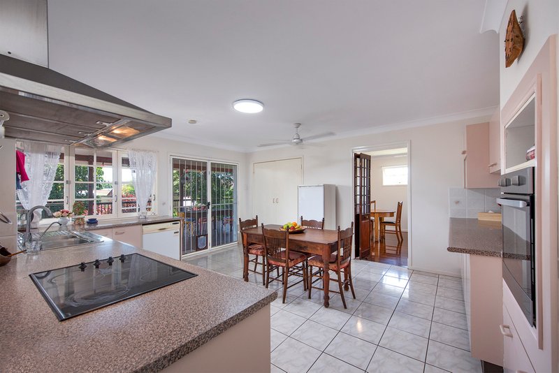 Photo - 29 Darlington Street, Macgregor QLD 4109 - Image 5