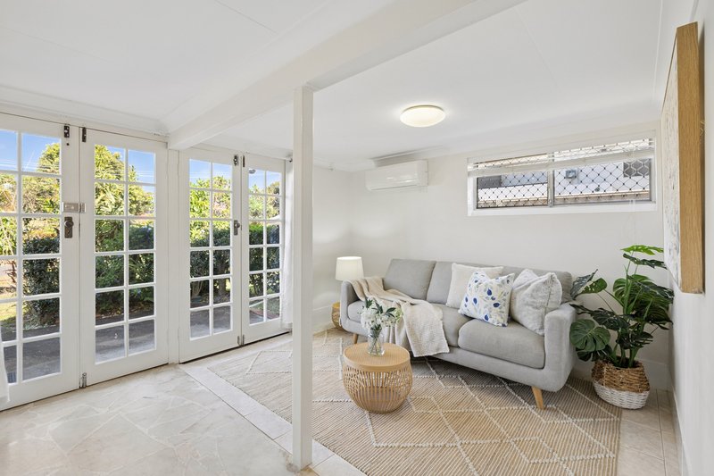 Photo - 29 Darlington Street, Macgregor QLD 4109 - Image 10