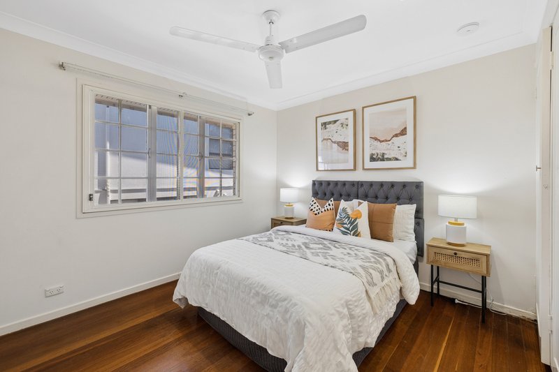 Photo - 29 Darlington Street, Macgregor QLD 4109 - Image 15