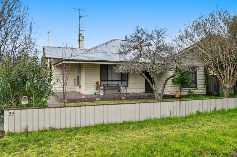 Photo - 29 Deas Street, Benalla VIC 3672 - Image 3