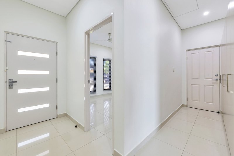 Photo - 29 Delacruz Street, Durack NT 0830 - Image 4