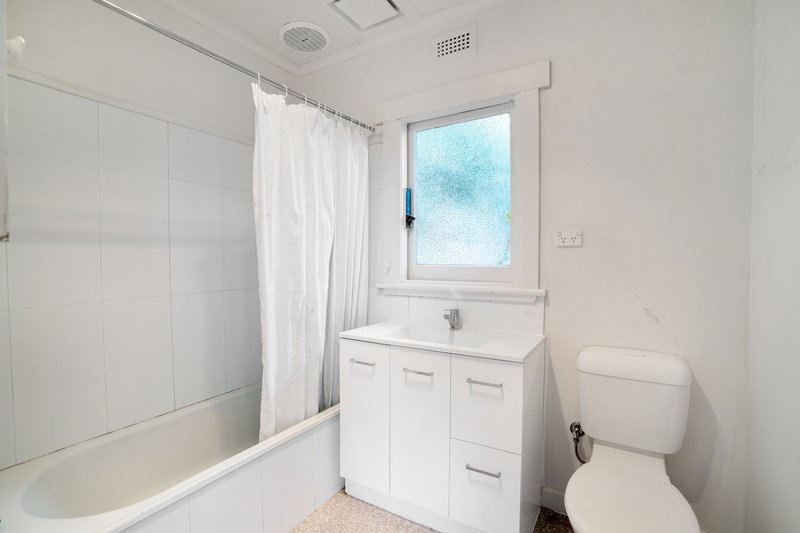 Photo - 2/9 Dewrang Place, Mount Stuart TAS 7000 - Image 7