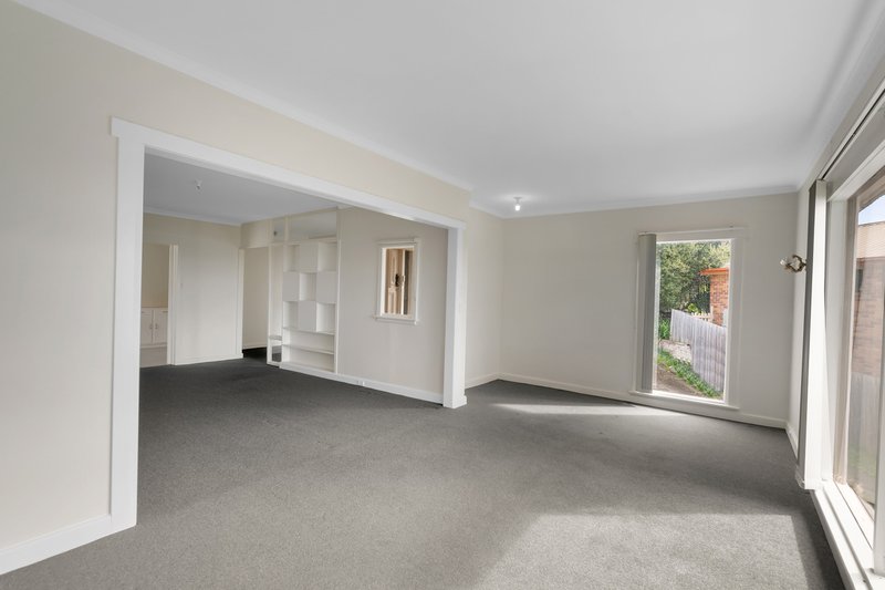 Photo - 2/9 Dewrang Place, Mount Stuart TAS 7000 - Image 9