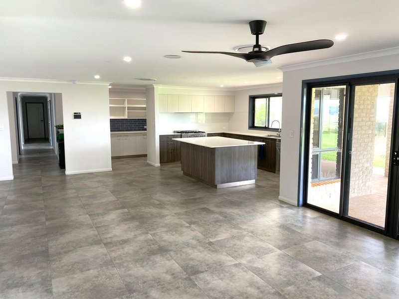 Photo - 29 Diamond Court, Kingaroy QLD 4610 - Image 9