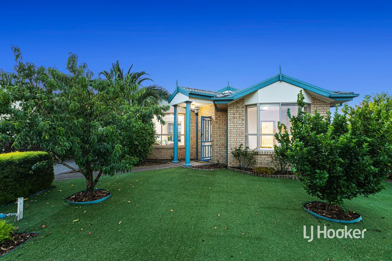 29 Dolphin Crescent, Point Cook VIC 3030