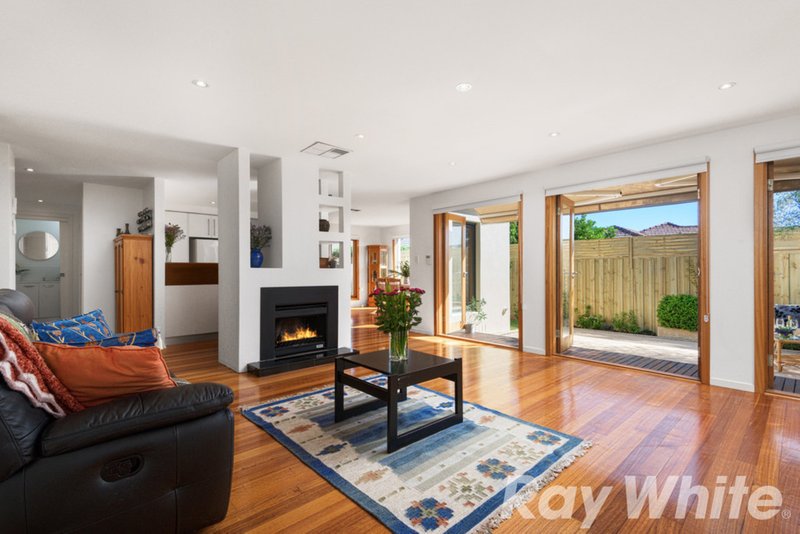 Photo - 2/9 Donald Street, Highett VIC 3190 - Image 2