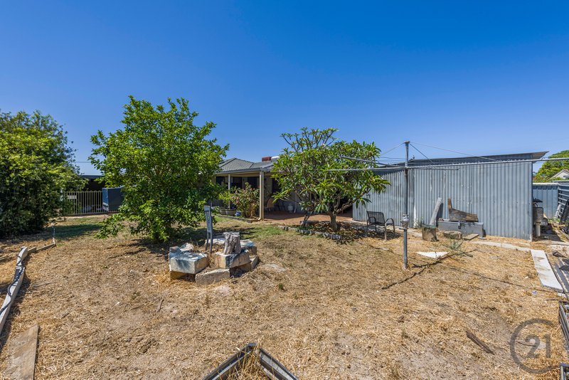 Photo - 29 Doongin Road, Greenfields WA 6210 - Image 12