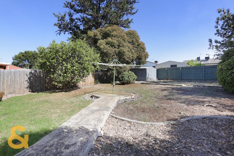 Photo - 29 Drouin Street, Dallas VIC 3047 - Image 12