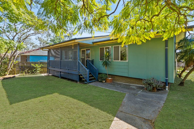 Photo - 29 Dryandra Drive, Eagleby QLD 4207 - Image 2