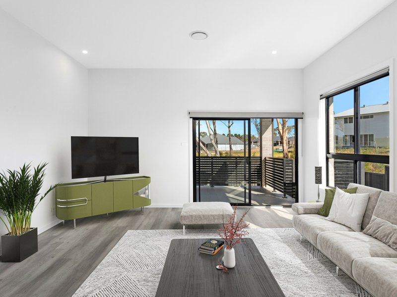 Photo - 29 Dulcimere Street, Tahmoor NSW 2573 - Image 5